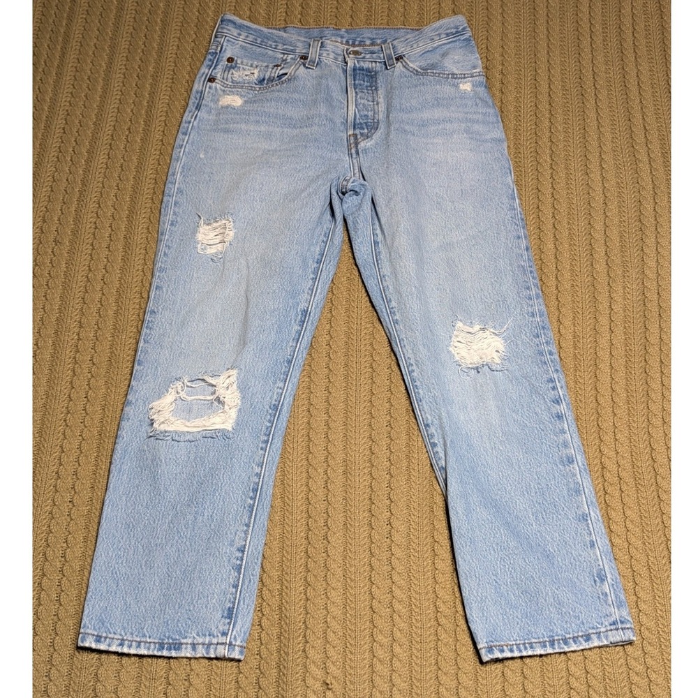 Levis 501 Original Fit Distressed Light Wash Straight Leg Jeans W26 L26
